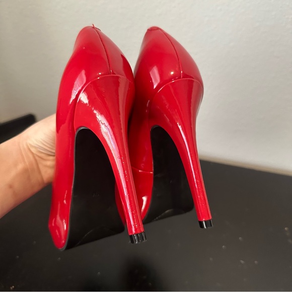 Guess Red Faux Leather High Heels - Picture 14 of 15